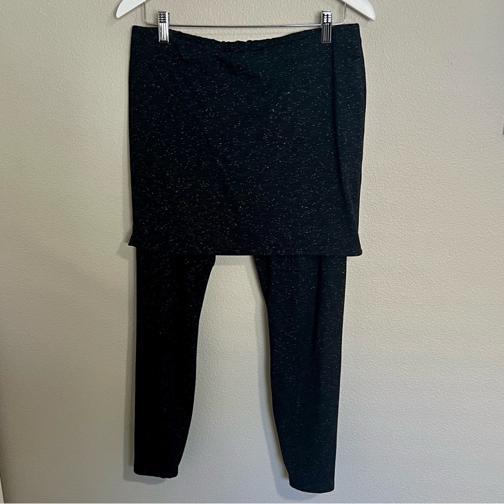 Cabi 3210 M'Leggings Skirted Leggings Dark Grey Space Dye Stretch #563